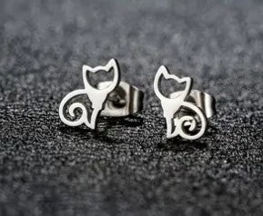 Hollow Swirl Cat Studs