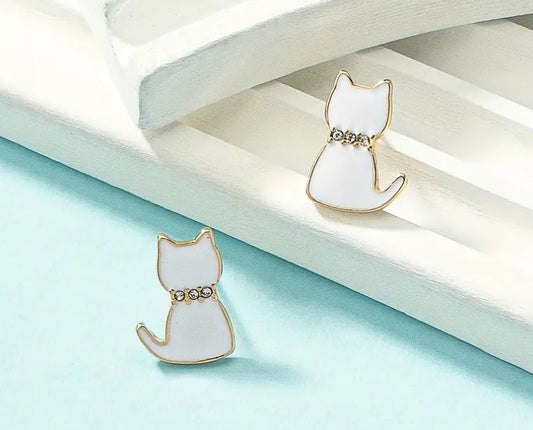 Elegance Cat Studs